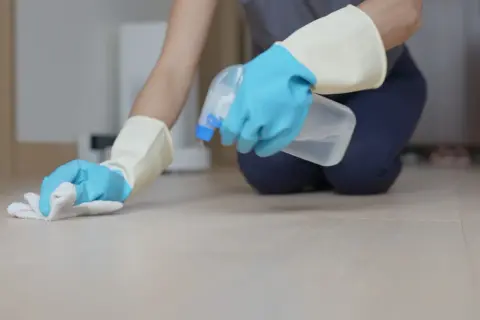 Jak umyć podłogę po remoncie? Skuteczny poradnik krok po kroku