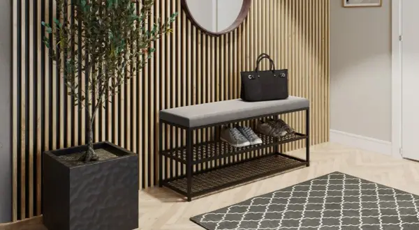 Materiały na ściany w przedpokoju: praktyczne i stylowe inspiracje